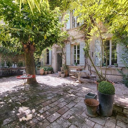 Maison Xixe Et Jardin En Intramuros أفينيون المظهر الخارجي الصورة