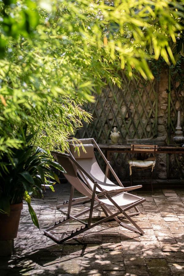 Maison Xixe Et Jardin En Intramuros أفينيون المظهر الخارجي الصورة