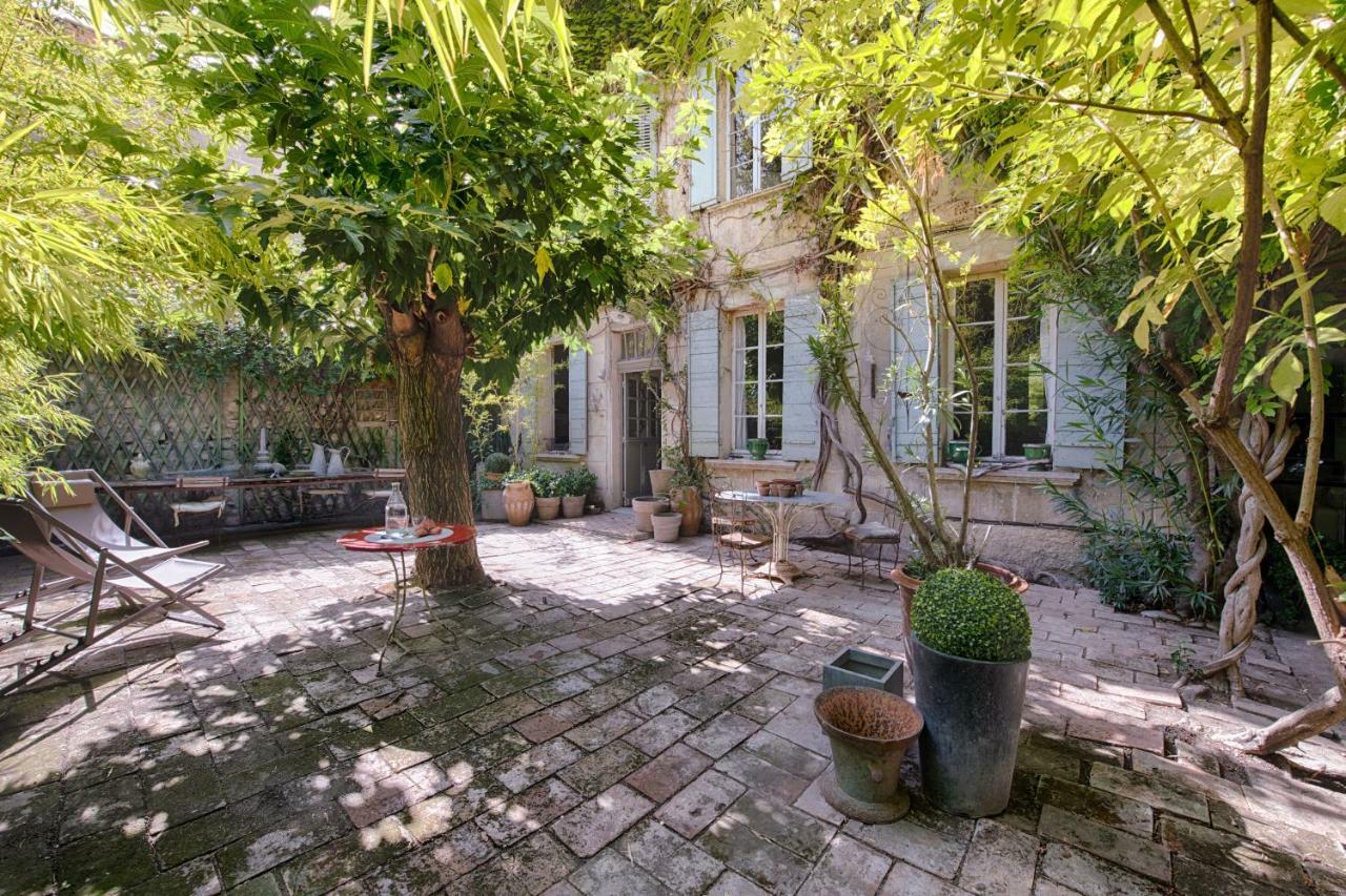 Maison Xixe Et Jardin En Intramuros أفينيون المظهر الخارجي الصورة